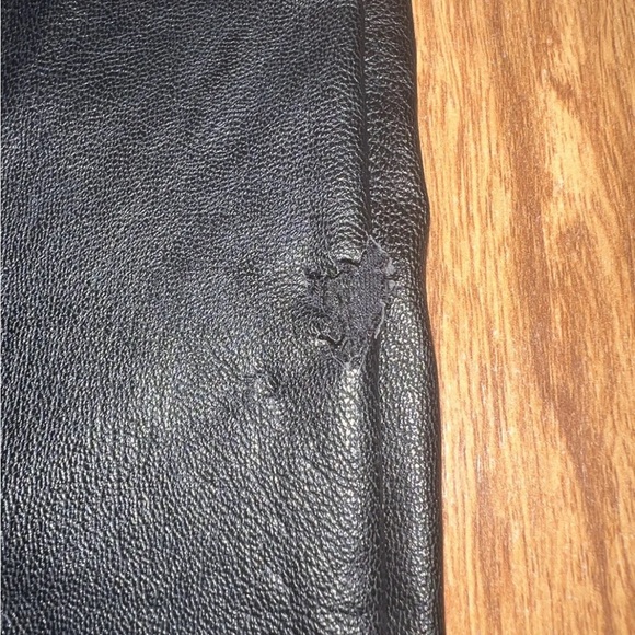 COMMANDO FAUX LEATHER  BLACK JOGGERS M WITH POCKETS 28.25” INSEAM  $148 - Picture 4 of 8